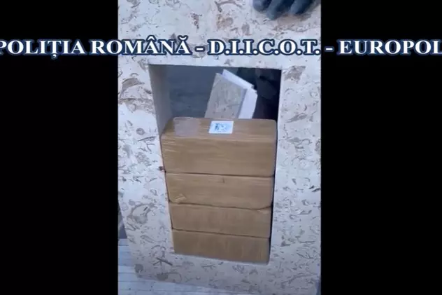 Opt persoane, trimise în judecată după cea mai mare captură de heroină din România. Cine coordona traficul de droguri