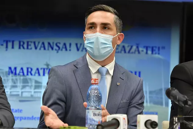 Valeriu Gheorghiţă, mulțumiri lui Klaus Iohannis la un an de când coordonează campania de vaccinare