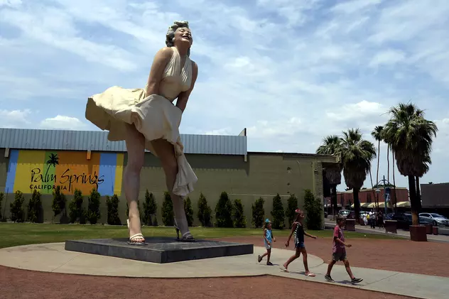 O controversată statuie a actriței Marilyn Monroe a împărțit în două un oraș din SUA. De ce au ajuns să se războiască în justiție