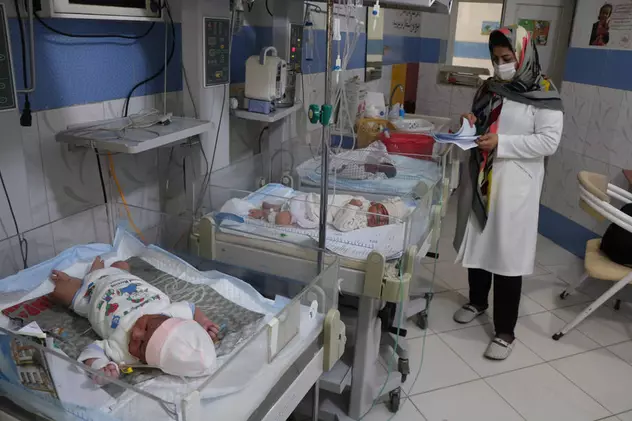 O femei din Mali a născut nouă bebeluși. „Sunt cu toții bine”