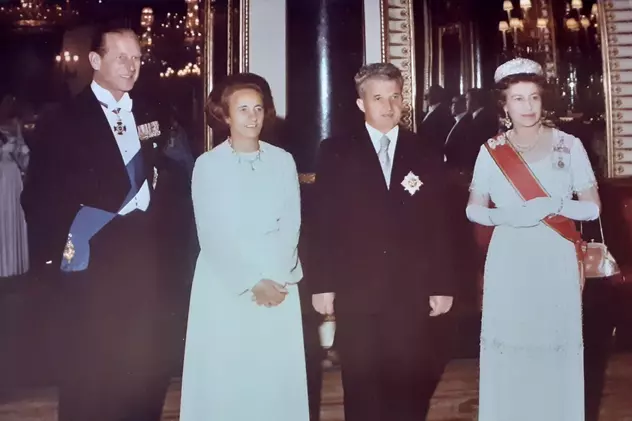 Cum au fost primiți soții Elena și Nicolae de regina Elisabeta a II-a a Marii Britanii. Fotografii de acum 43 de ani publicate de Arhivele Naționale