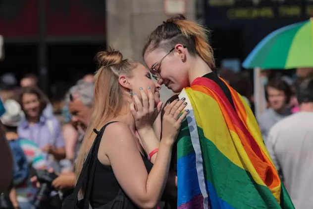 Senatul a adoptat tacit o lege care interzice „popularizarea homosexualității”. Activiștii LGBT: „Copiază legislația lui Vladimir Putin în Rusia”