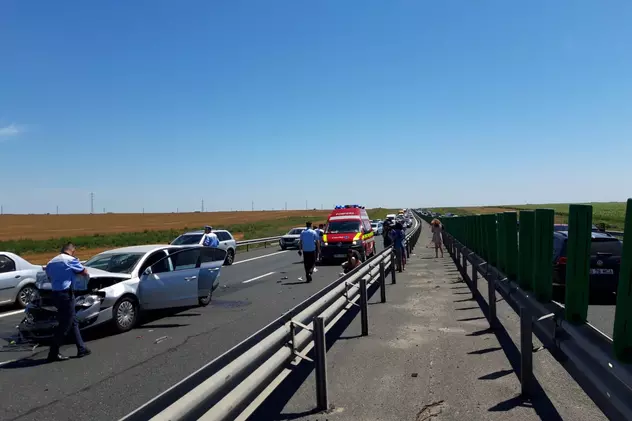 Accident în lanţ pe autostrada București-Brașov. Se circulă pe o singură bandă spre Ploiești