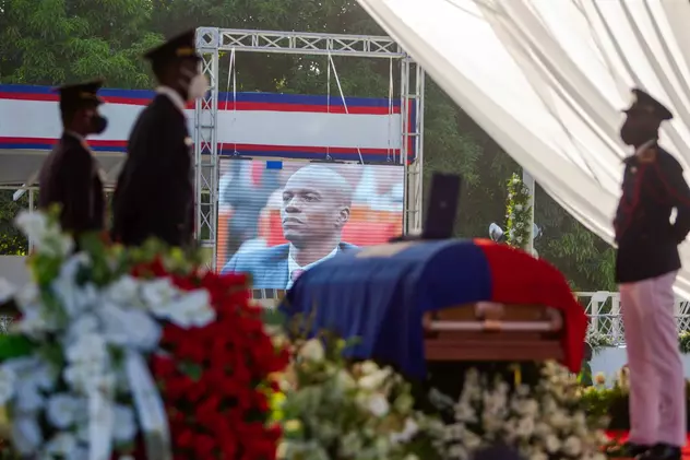 Focuri de armă și gaze lacrimogene la funeraliile președintelui haitian asasinat, Jovenel Moise