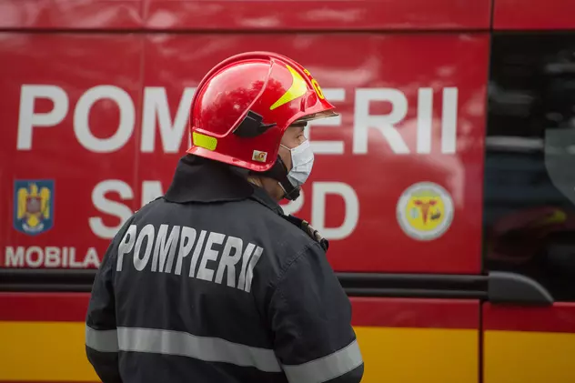 Incendiu la o policlinică din județul Argeș. Pompierii intervin la fața locului