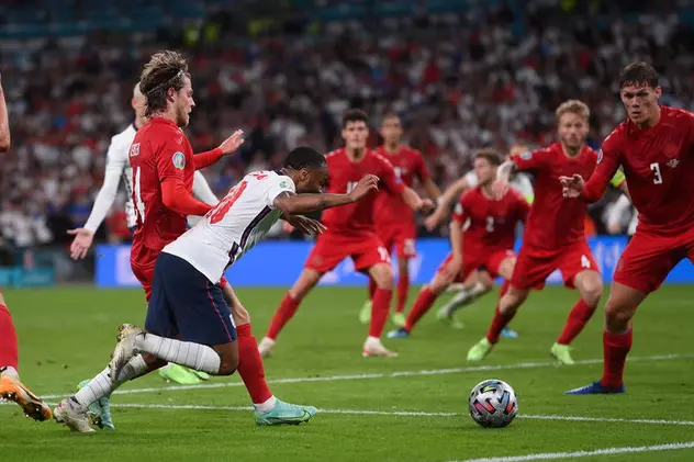 Ironii pe net, după ce Anglia a ajuns în finala Euro 2020 în urma unui penalty controversat cu Danemarca