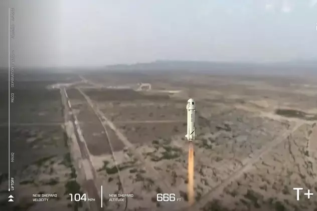Imagini de la lansarea în spațiu a rachetei miliardarului Jeff Bezos