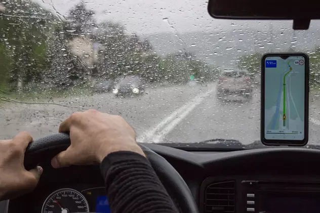 Cum conduci pe ploaie