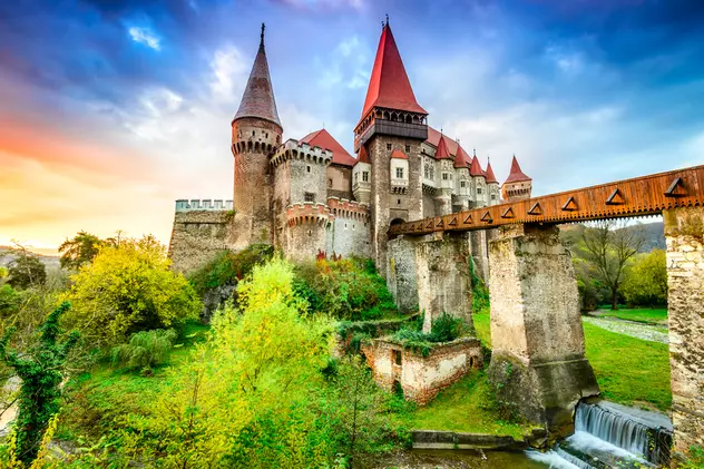 Locuri de vizitat în Hunedoara - Obiective turistice