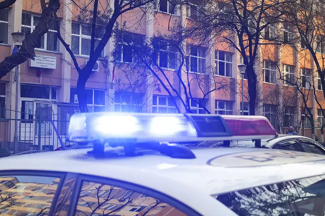 O femeie a fost împușcată mortal de fostul soț în fața unui magazin din centrul orașului Vânju Mare
