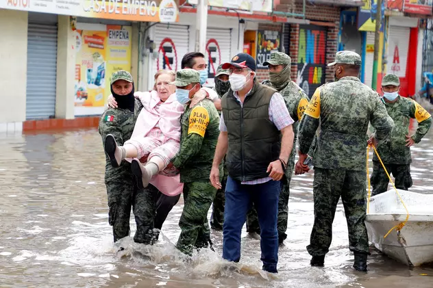 Cel puțin 17 pacienți, unii conectați la oxigen, au murit într-un spital din Mexic, după ce unitatea medicală a fost inundată
