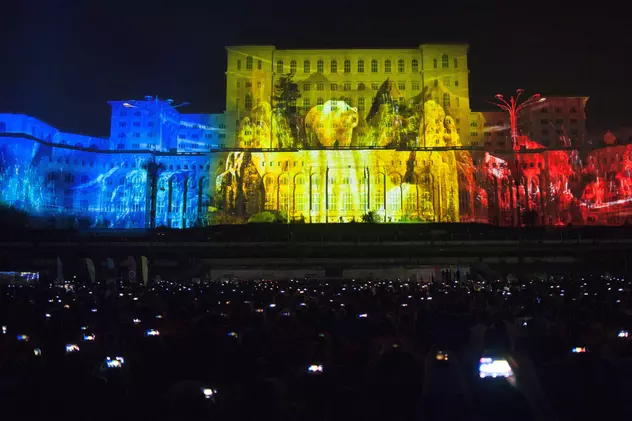 iMapp Bucharest 2021, evenimentul care luminează sâmbătă Palatul Parlamentului. Care e programul