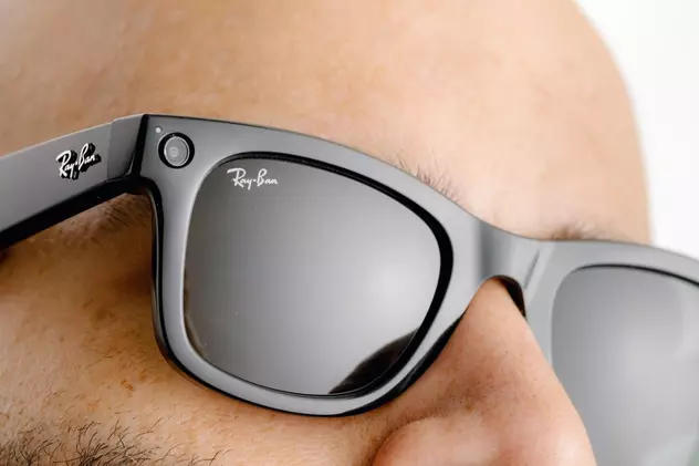 Facebook și Ray-Ban au lansat ochelarii inteligenți, echipați cu cameră foto. Cât costă și ce funcții au