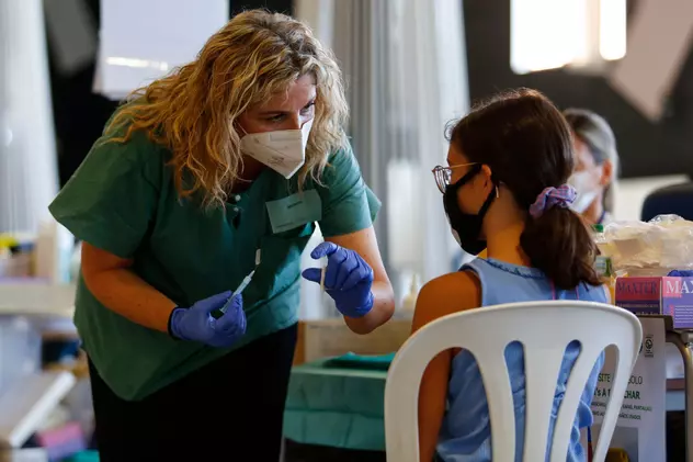 Los Angeles impune vaccinarea obligatorie pentru elevii de peste 12 ani