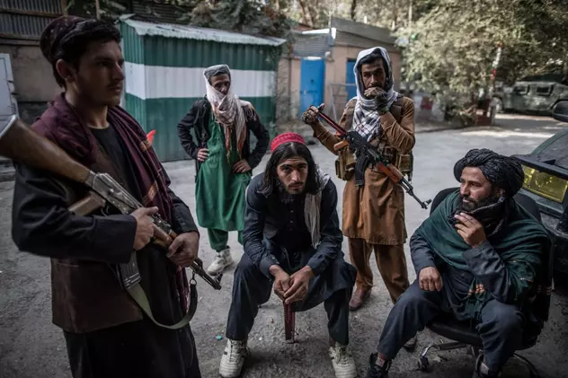 Doi afgani au fost uciși de talibani la o nuntă, deoarece ascultau muzică