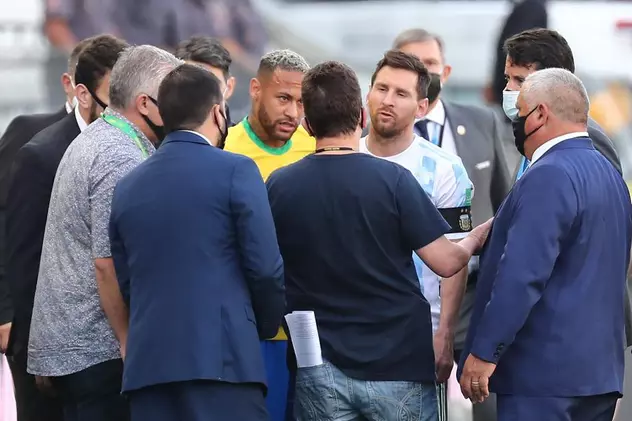 Meciul Brazilia - Argentina, întrerupt de agenții sanitari după 7 minute pentru a deporta patru jucători ai oaspeților!