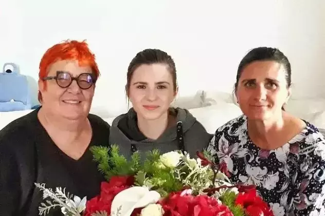 Ruxandra Ion, Cristina Ciobănașu și mama sa