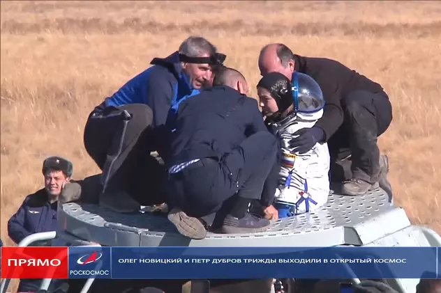 Echipa din Rusia, trimisă pe Stația Spațială Internațională pentru primul lungmetraj filmat în spațiu, a revenit pe Pământ