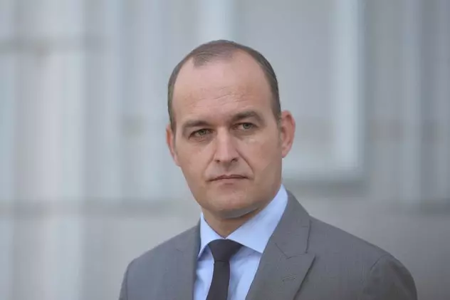 Dan Vîlceanu: „Premierul ne-a rugat să nu mai vorbim în contradictoriu în spaţiul public”. Liberalii, nemulțumiți