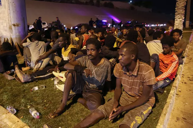 Șașe migranți africani au fost uciși de gardienii libieni într-un centru de detenție din Tripoli