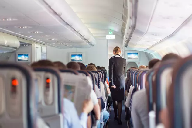 Un pasager al unui avion care zbura din Egipt către Rusia a fost găsit decedat în toaleta aeronavei