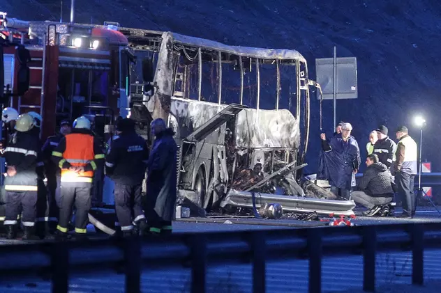 Cel puțin 45 de oameni au murit, în Bulgaria, după ce un autocar a luat foc. Printre victime, 12 copii