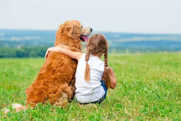 De ce este benefic pentru copii să aibă un animal de companie