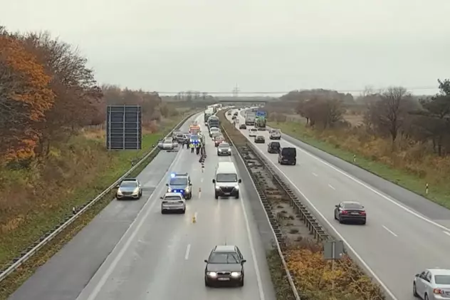 Un bărbat și-a lăsat soția înjunghiată pe autostradă, să o lovească mașinile, în Germania