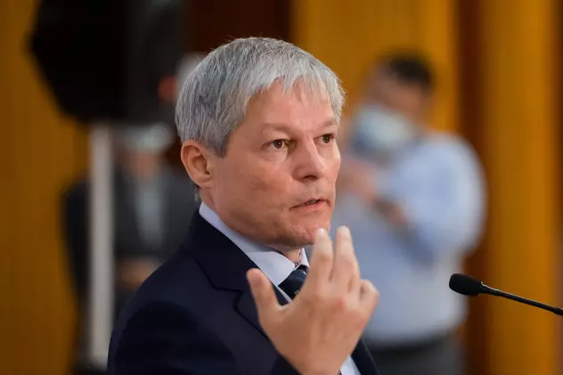 Dacian Cioloş, reacție după scandalul din ședință privind demisia din partid: „Nu plec din USR”