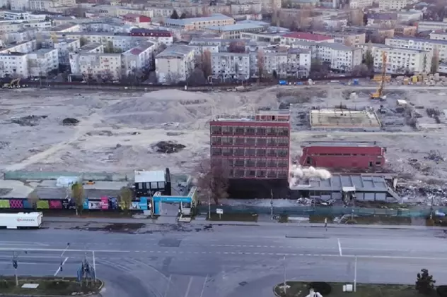 VIDEO / 22 de kilograme de dinamită au pus la pământ o clădire din Iași