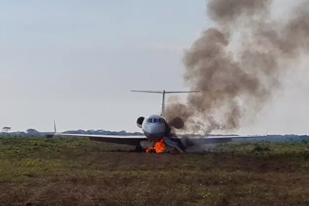 Un avion plin cu droguri a fost incendiat de poliție, după ce a fost abandonat pe un câmp din Guatemala