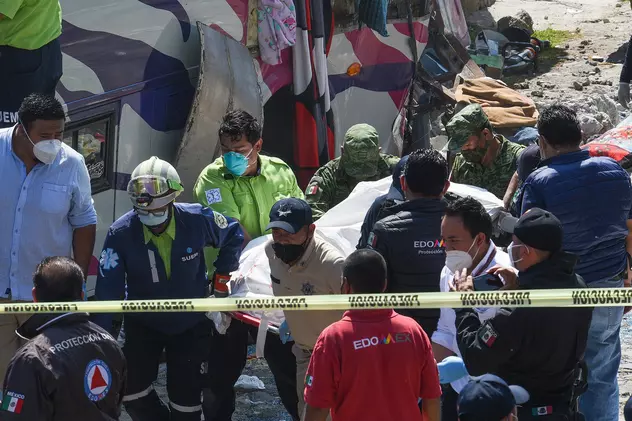 19 morți și 32 răniți într-un accident de autobuz, în Mexic. Oamenii mergeau la un pelerinaj religios