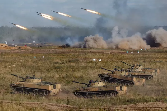 Cât de real este scenariul unei invazii militare a Rusiei în Ucraina, după mobilizarea masivă de la graniță