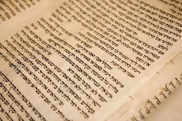 Scrisul, alfabetul ebraic
