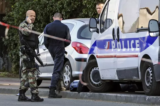 Poliţist rănit într-un atac cu cuţitul la Cannes. Autoritățile iau în calcul o posibilă „pistă teroristă”