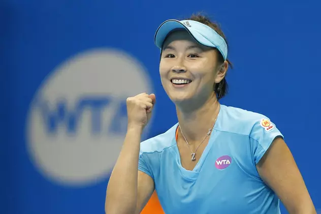 Imagini cu jucătoare de tenis Peng Shuai la un eveniment sportiv, difuzate de media din China