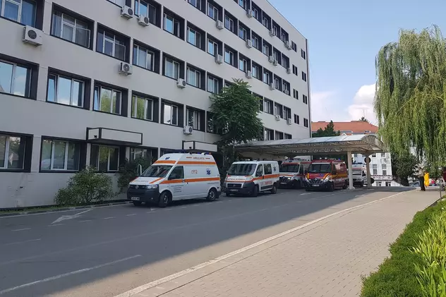 Un angajat al Spitalului Județean Arad a murit, după ce s-a aruncat de la etajul 5 al unității medicale