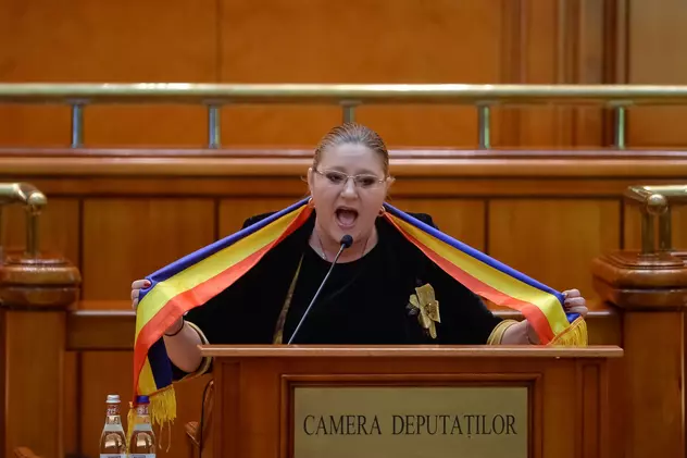 Diana Șoșoacă, un nou derapaj în Parlament. Senatoarea, către Florin Cîțu: „Eşti ultimul om care poţi să vorbeşti, drogatule!”
