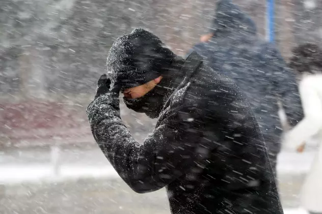 VIDEO Cod galben de ninsori şi vânt puternic în mai multe judeţe. Cum va fi vremea în Bucureşti