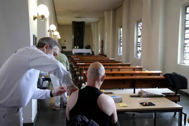În Germania, mai mulți preoți au amenajat centre de vaccinare în biserici. „Cred că avem o anumită responsabilitate”