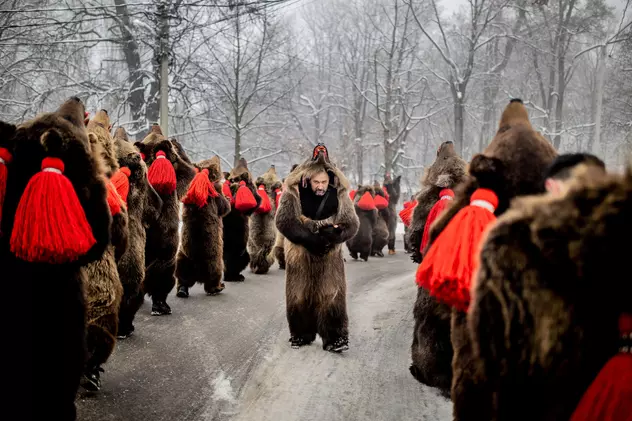 Imagini spectaculoase de la Festivalul „Urșilor” de la Comănești