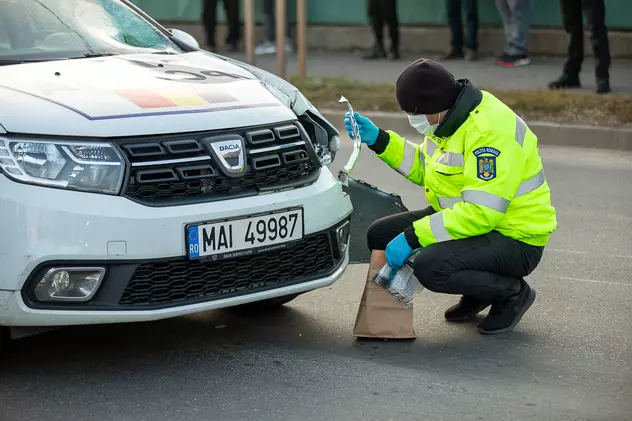 Şofer beat urmărit în trafic de poliţişti și oprit cu focuri de armă, în București. Bărbatul e acuzat și de distrugere, după ce a lovit autospeciala agenților