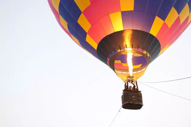 Patru persoane au fost rănite într-un accident cu balonul cu aer cald, produs în Slovenia