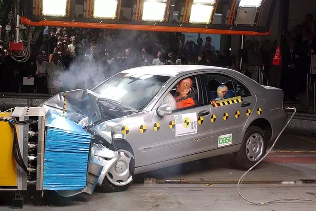 Ce este Euro NCAP? Ce trebuie să știi despre testele de siguranță la care sunt supuse mașinile
