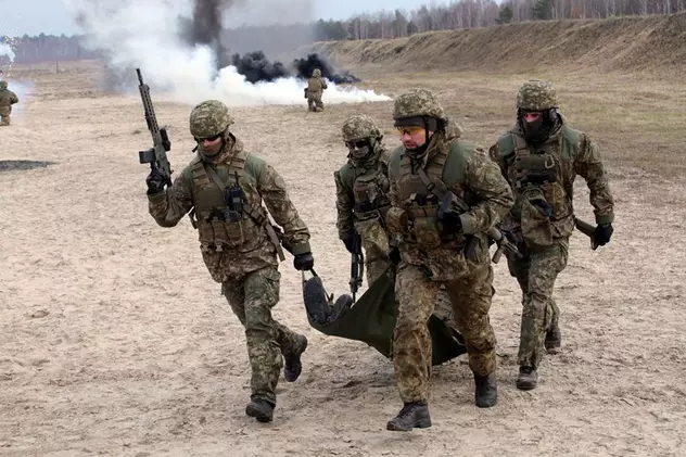 Un soldat ucrainean a împușcat cinci camarazi și a rănit alți cinci, apoi a fugit cu arma din dotare. Militarul a fost reținut