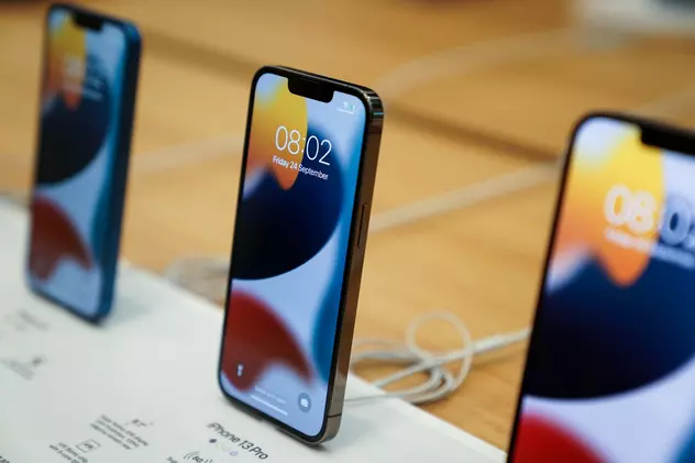 Apple, prima companie din lume care ajunge la o valoare de 3.000 de miliarde de dolari. PIB-ul României e de 11 ori mai mic