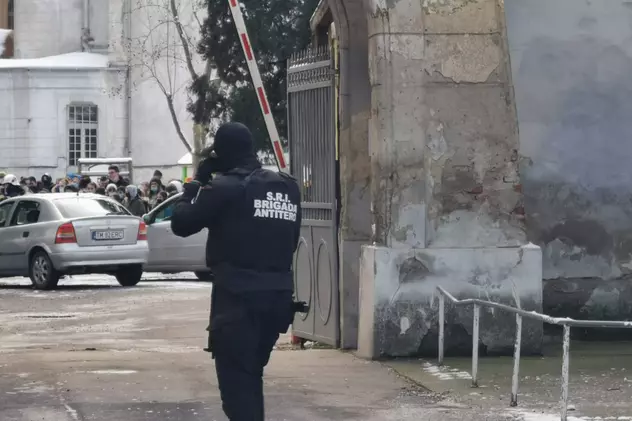 Autorii amenințărilor false cu bombă din Timișoara, identificați. Cine sunt și cum vor fi sancționați