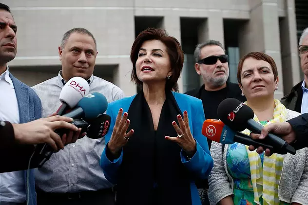 O cunoscută jurnalistă din Turcia, arestată pentru „insultă adusă preşedintelui”