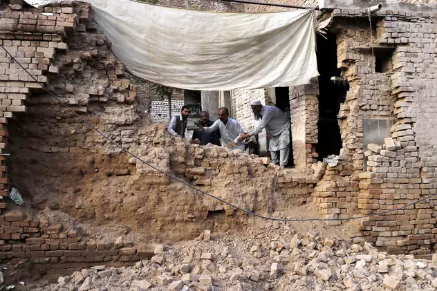 Cutremur în Afganistan. Cel puțin 12 oameni au murit