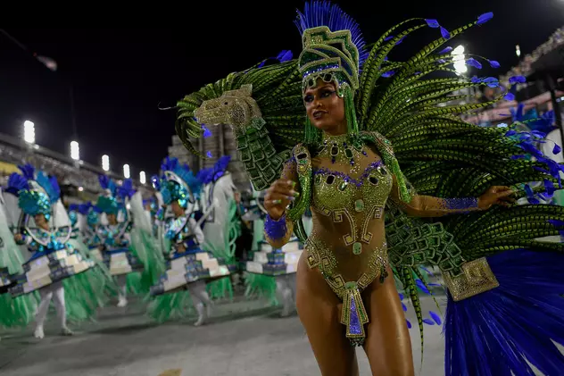 Celebrele defilări ale carnavalului de la Rio de Janeiro și Sao Paulo, amânate cu două luni din cauza Omicron
